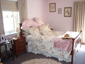 Old Colony Inn Bed and Breakfast  Accommodation - Surfers Paradise Gold Coast